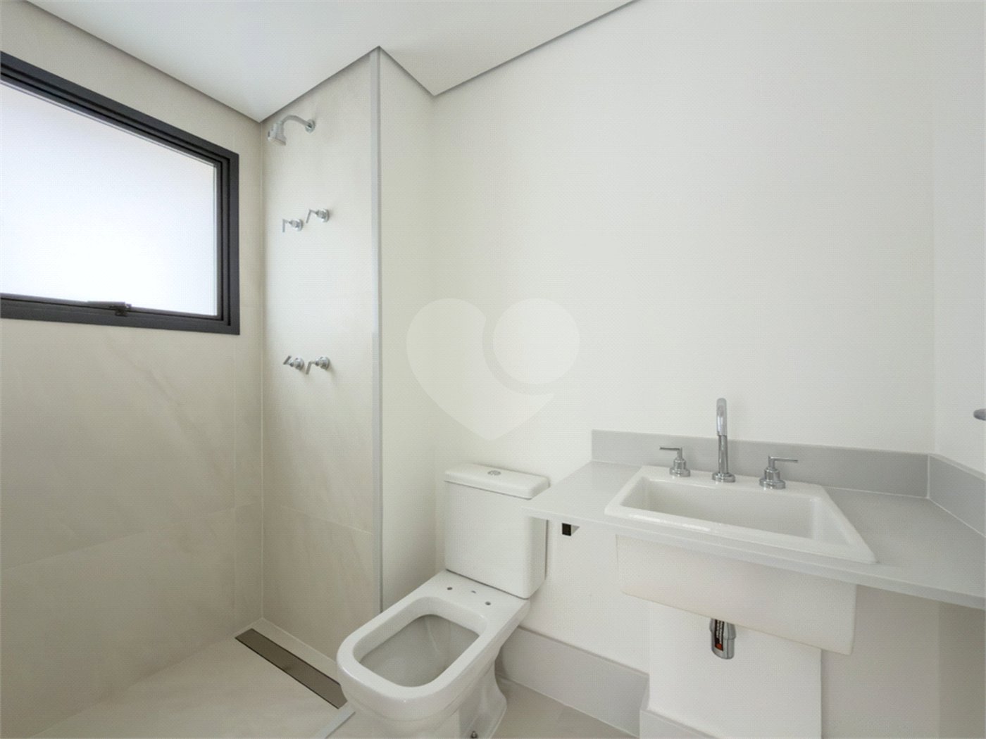 Apartamento à venda com 3 suítes em Vila Nova Conceição, São Paulo, SP
