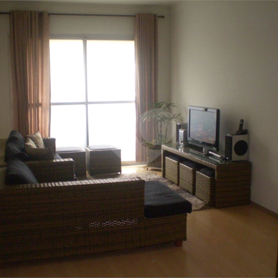 Apartamento à venda com 2 quartos em Jardim Ivana, São Paulo, SP