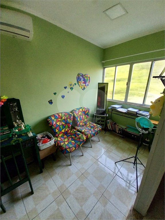 Casa à venda com 3 quartos em Campo Grande, Rio de Janeiro, RJ
