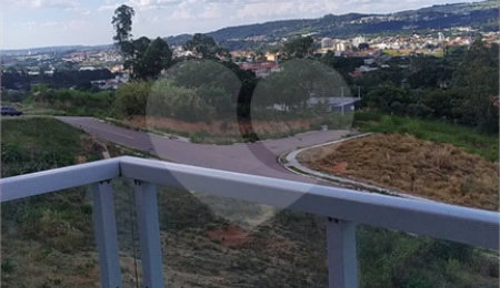 Apartamento à venda com 3 quartos, sendo 1 suíte,  em Pinheirinho, Vinhedo, SP