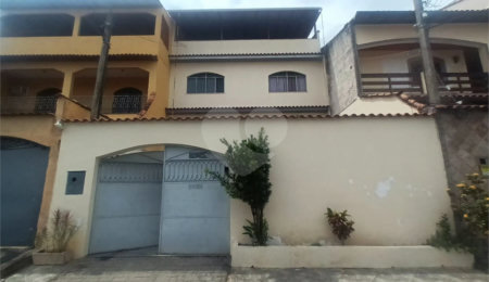 Casa à venda com 2 quartos, sendo 1 suíte,  no condomínio Parque Central, Rio de Janeiro - RJ