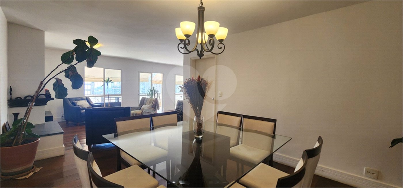 Apartamento à venda ou para alugar com 4 quartos, sendo 1 suíte, em Vila Nova Conceição, São Paulo, SP