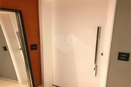 Apartamento à venda com 3 quartos, sendo 1 suíte,  em Jardim Ampliação, São Paulo, SP