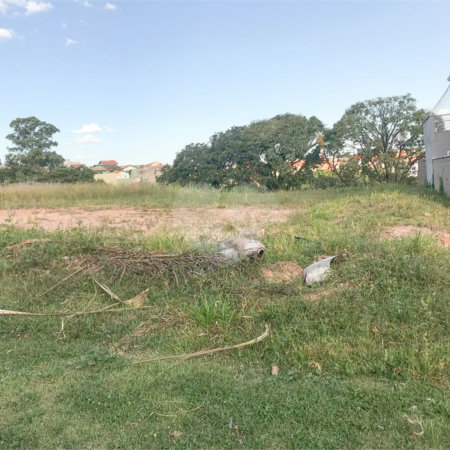Terreno à venda em Fazenda Santana, Valinhos, SP