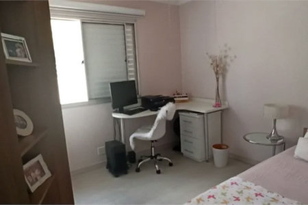 Casa à venda com 3 quartos, sendo 1 suíte, no condomínio Villas de São Francisco, São Paulo - SP