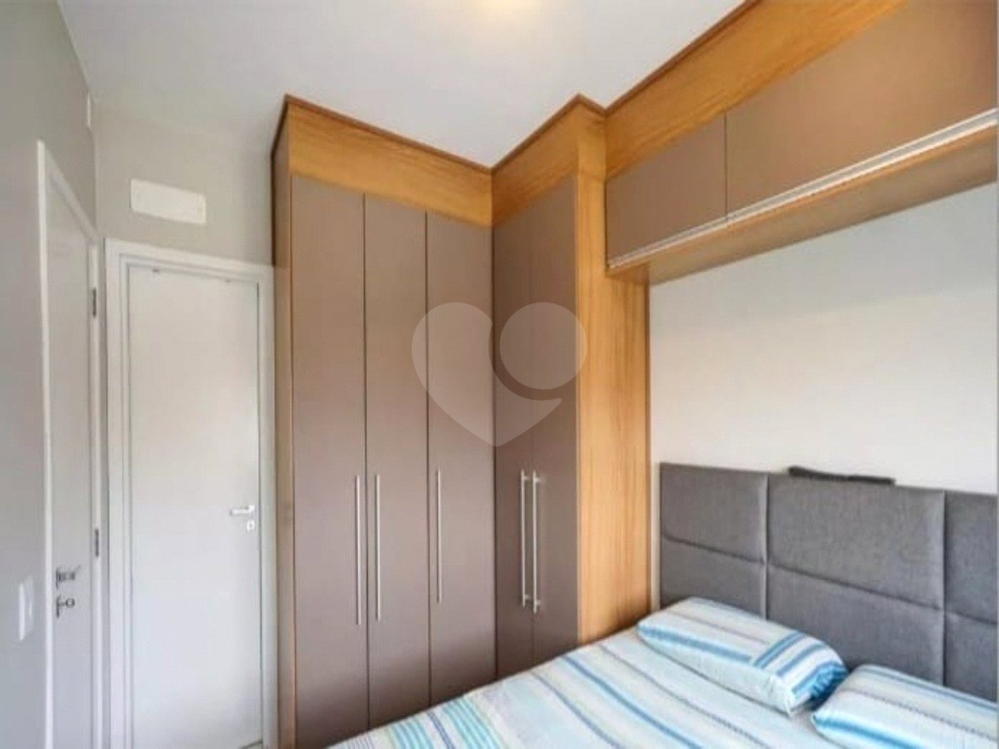 Apartamento à venda com 2 quartos, sendo 1 suíte,  em Quinta da Paineira, São Paulo, SP