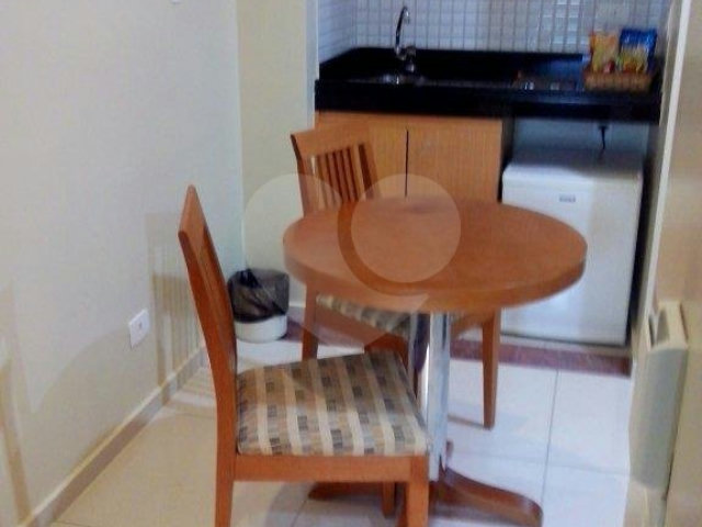 Flat à venda com 1 quarto em Santana, São Paulo, SP