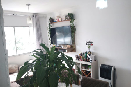Apartamento à venda com 2 quartos, sendo 1 suíte,  em Vila Santa Clara, São Paulo, SP