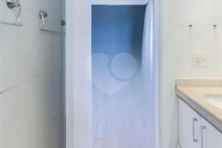 Apartamento à venda com 3 quartos, sendo 1 suíte,  em Cidade São Francisco, São Paulo, SP
