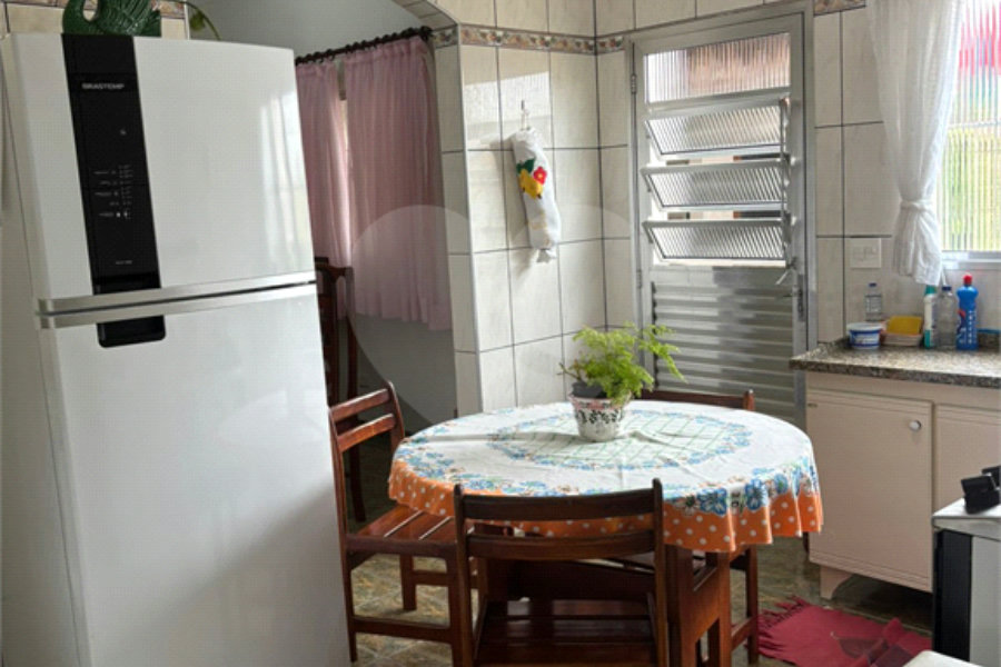 Sobrado à venda com 4 quartos em Tremembé, São Paulo, SP