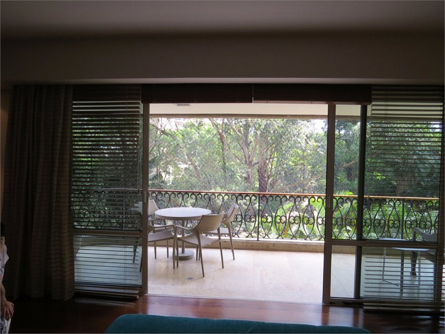 Apartamento à venda ou para alugar com 4 suítes em Santo Amaro, São Paulo, SP