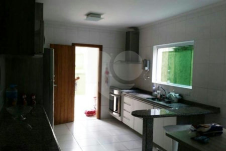 Casa à venda com 3 suítes em Vila Sônia, São Paulo, SP