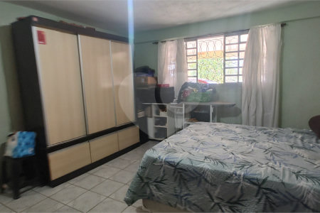 Chácara à venda com 3 quartos, sendo 1 suíte, no Centro, Nazaré Paulista, SP