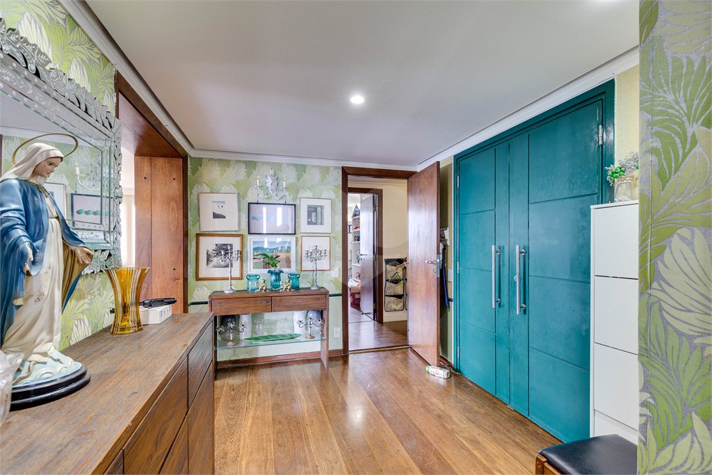 Apartamento à venda com 4 suítes em Jardim Marajoara, São Paulo, SP