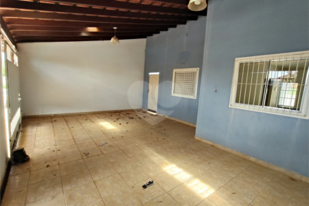 Casa à venda com 2 quartos em Cambuí, Itapetininga, SP