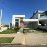 Casa à venda com 3 quartos, sendo 1 suíte, no condomínio Reserva Central Parque, Salto - SP