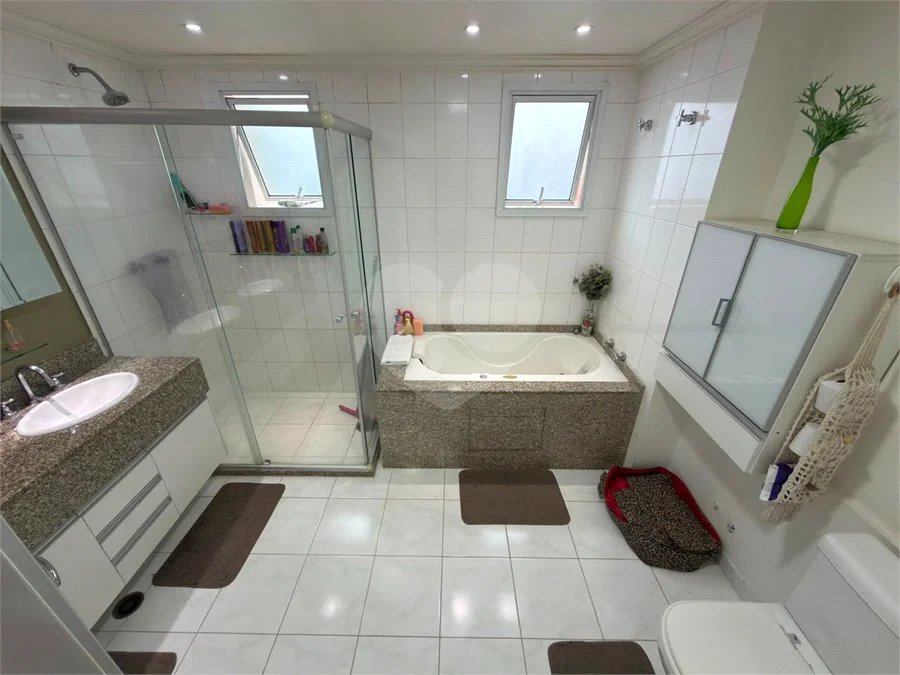 Apartamento à venda com 3 suítes em Jardim Marajoara, São Paulo, SP