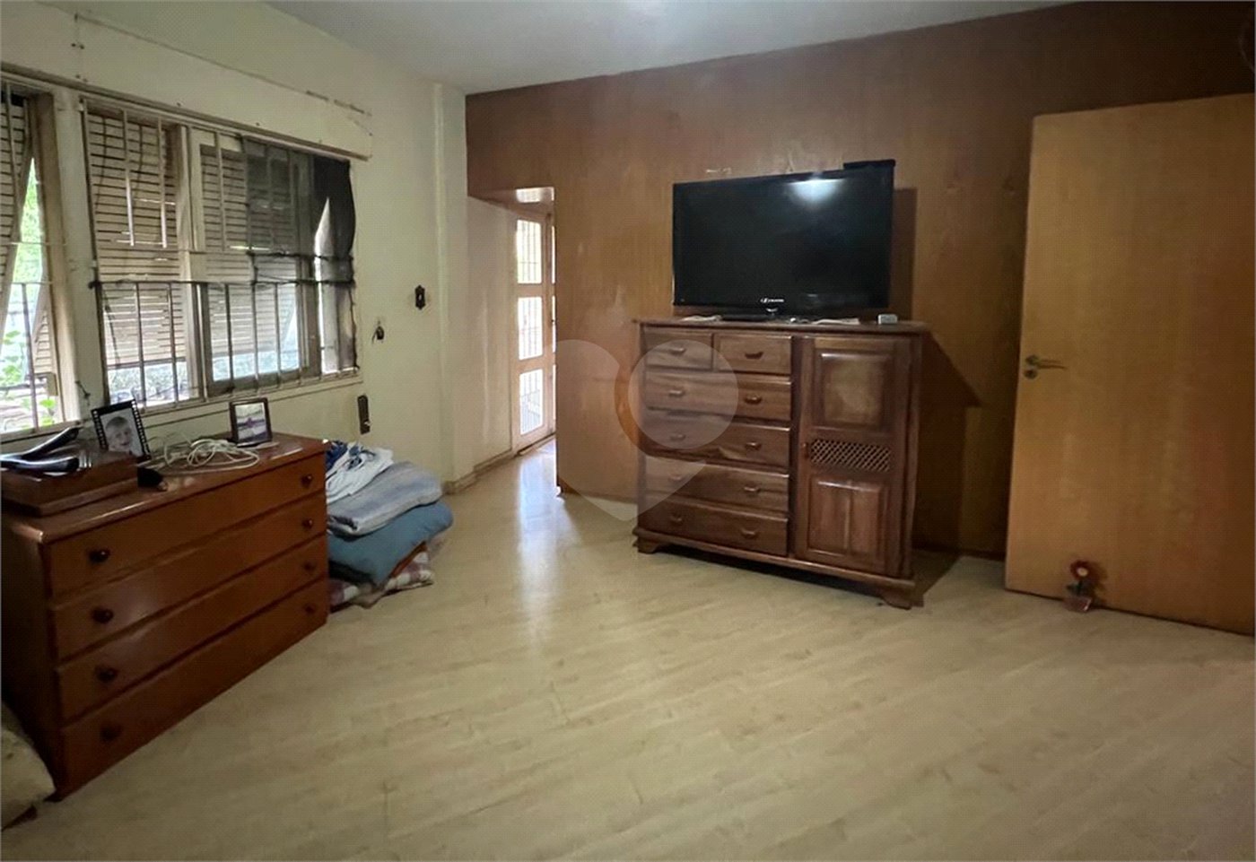 Casa à venda com 4 quartos, sendo 1 suíte, em Jardim das Vertentes, São Paulo, SP