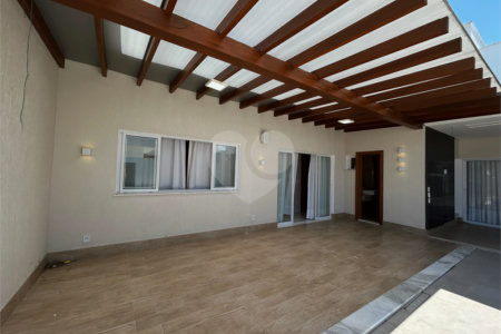 Casa à venda com 3 suítes, em Orla Norte, Porto Seguro, BA
