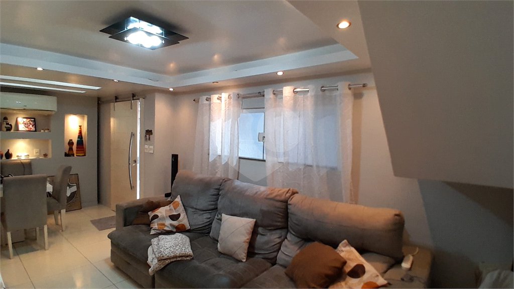 Casa à venda com 3 quartos, sendo 1 suíte, em Campo Grande, Rio de Janeiro, RJ