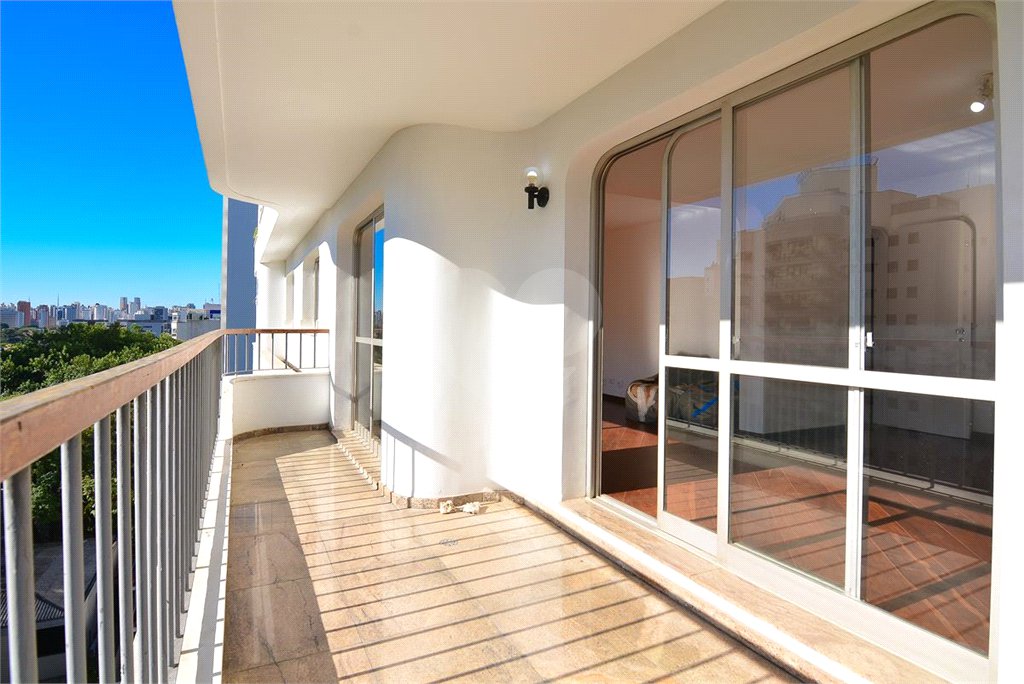 Apartamento à venda com 4 quartos, sendo 2 suítes,  em Brooklin Paulista, São Paulo, SP