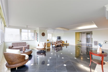 Apartamento à venda com 4 suítes em Jardim Marajoara, São Paulo, SP