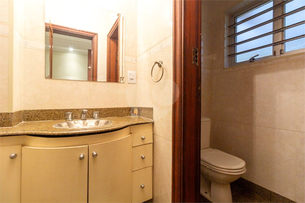 Casa à venda ou para alugar com 3 suítes em Sumaré, São Paulo, SP