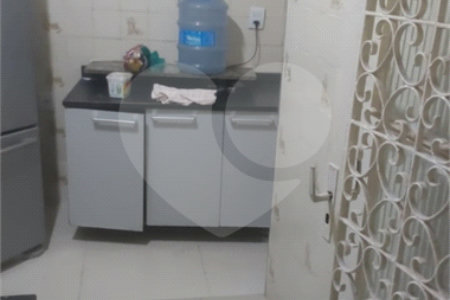 Casa de Vila à venda com 2 quartos em Cidade Nova, Rio de Janeiro, RJ