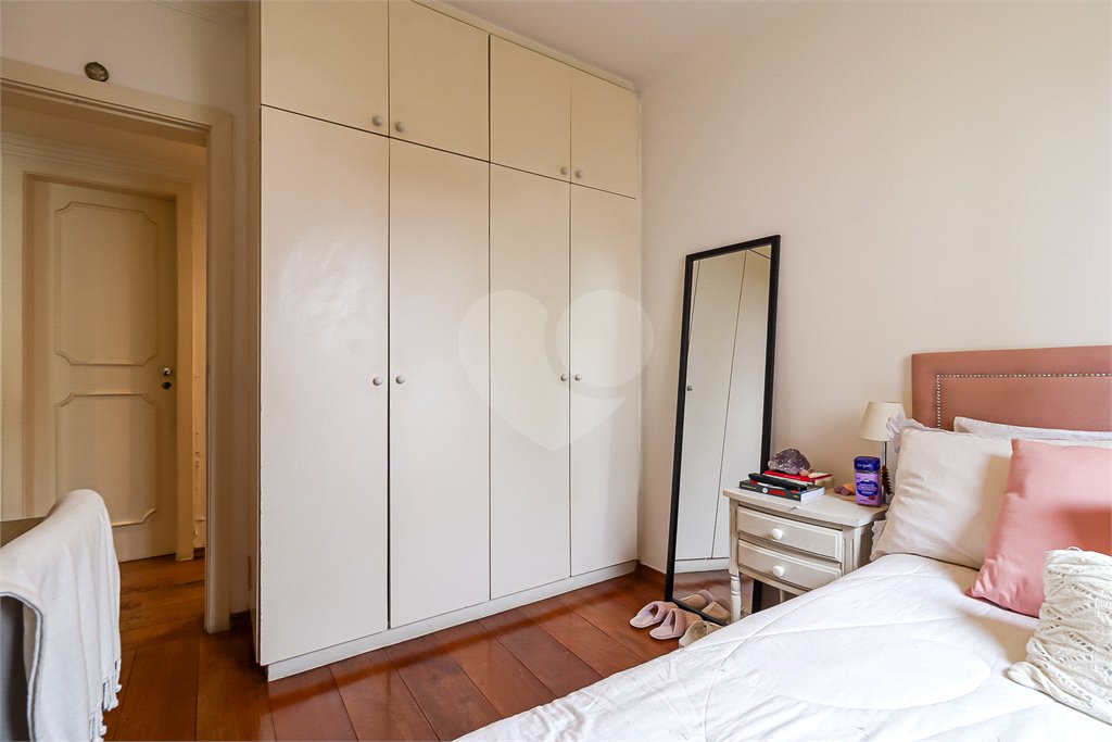 Apartamento à venda com 4 quartos, sendo 2 suítes, em Vila Morumbi, São Paulo, SP