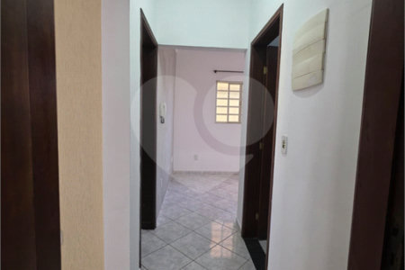 Casa à venda com 3 quartos, sendo 2 suítes, em Jardim Santo Antônio, Valinhos, SP