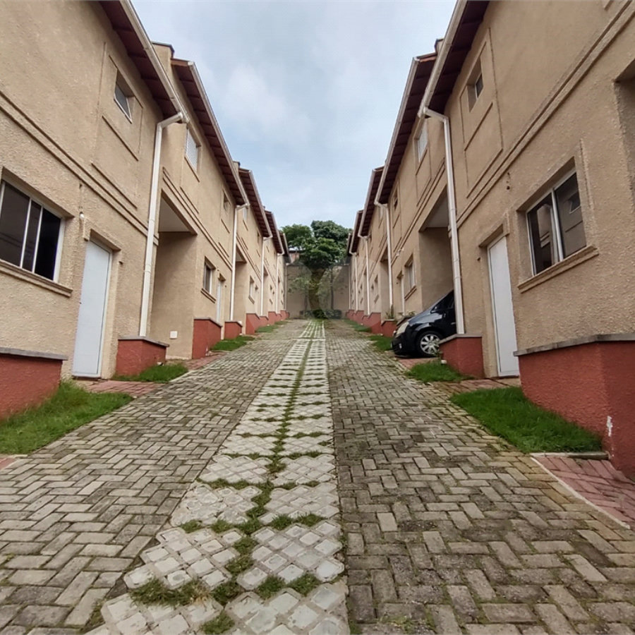 Casa para alugar com 2 suítes no condomínio Residencial Atucuri, São Paulo - SP