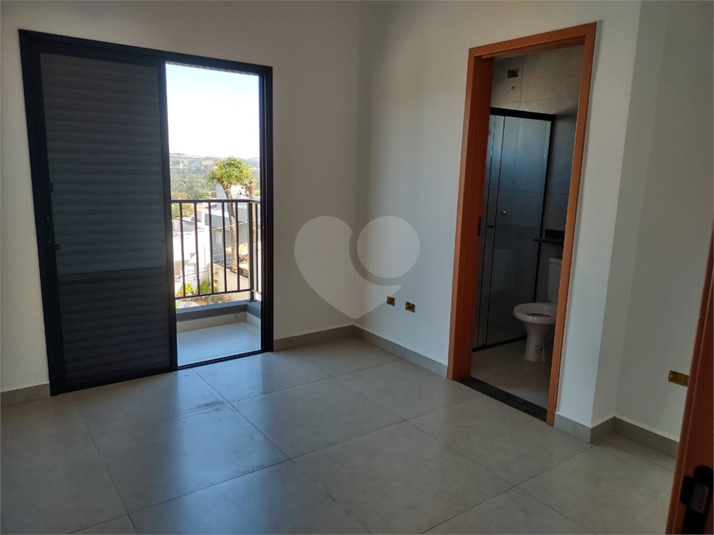 Casa à venda com 2 suítes em Jardim Santo Antônio, Atibaia, SP