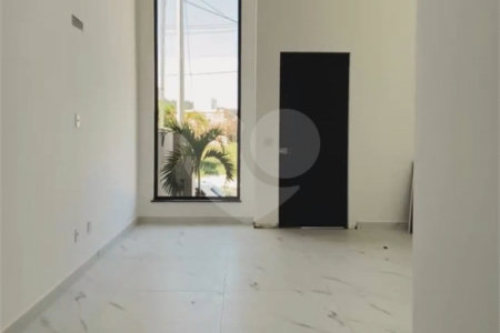 Casa à venda com 3 quartos, sendo 1 suíte, no condomínio Grand Park, Rio de Janeiro - RJ