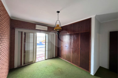 Sobrado à venda com 4 quartos, sendo 3 suítes, em Jardim América, Ribeirão Preto, SP