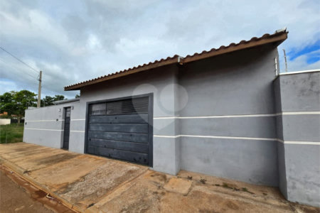 Casa à venda com 3 quartos, sendo 1 suíte,  em Portal dos Pinheiros II, Itapetininga, SP