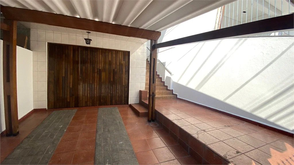 Sobrado à venda com 3 quartos em Parque Independência, São Paulo, SP