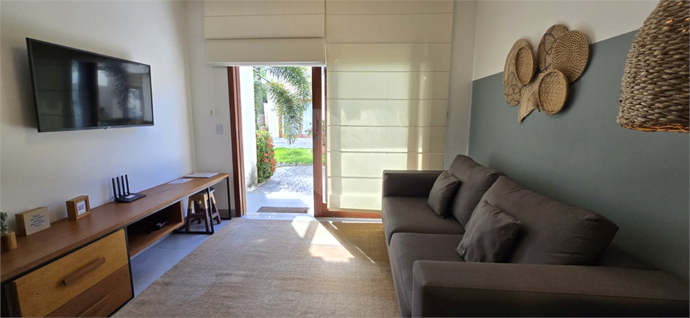 Casa à venda com 3 quartos, sendo 1 suíte, no Centro / Arraial D'ajuda, Porto Seguro, BA