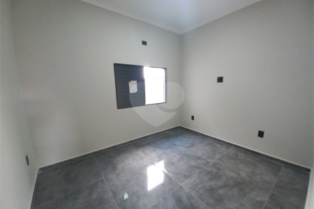 Casa à venda com 3 quartos, sendo 1 suíte, no condomínio Horto Florestal Villagio, Sorocaba - SP