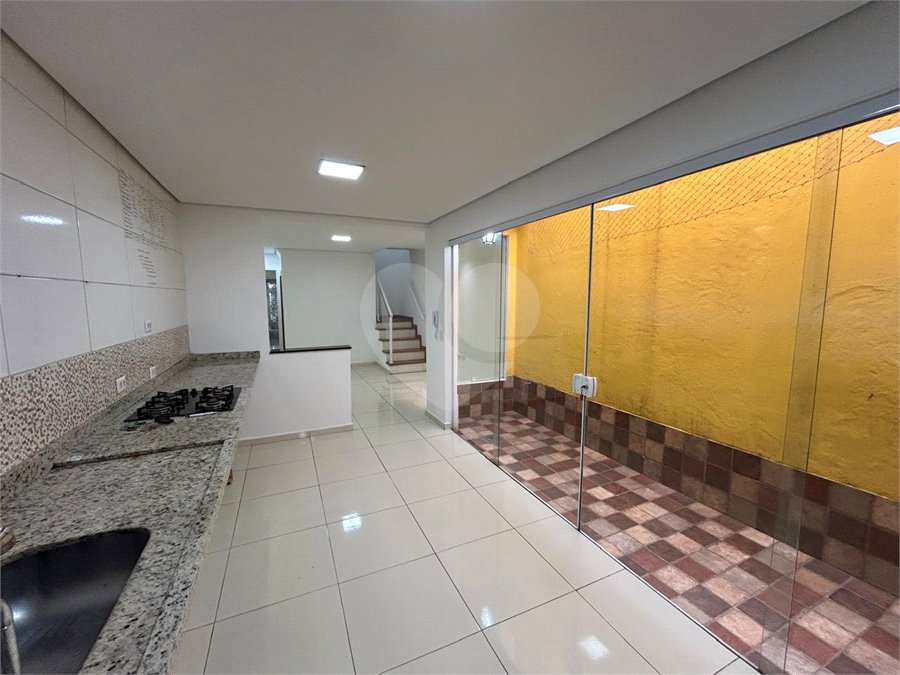 Casa de Vila para alugar com 4 suítes em Vila Romana, São Paulo, SP