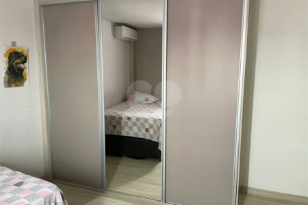 Sobrado à venda com 3 suítes em Vila Nivi, São Paulo, SP