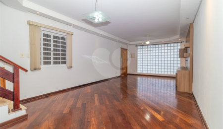 Casa à venda ou para alugar com 3 quartos, sendo 1 suíte,  em Granja Julieta, São Paulo, SP