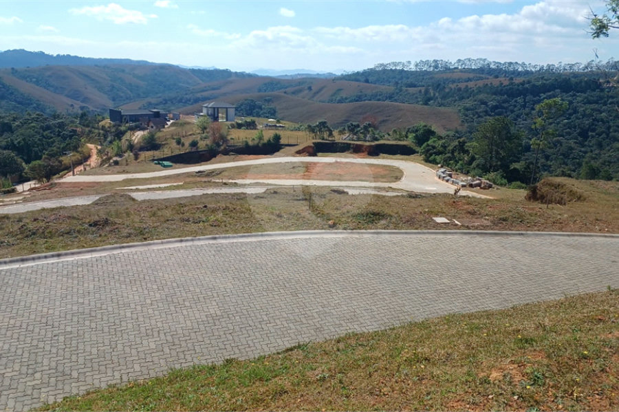 Terreno à venda no condomínio Basel Bourg, Campos do Jordão - SP