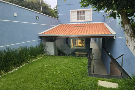 Casa à venda com 3 quartos, sendo 1 suíte, em Santa Teresinha, São Paulo, SP