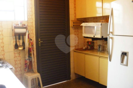 Sobrado à venda com 4 quartos, sendo 2 suítes, em Brooklin, São Paulo, SP