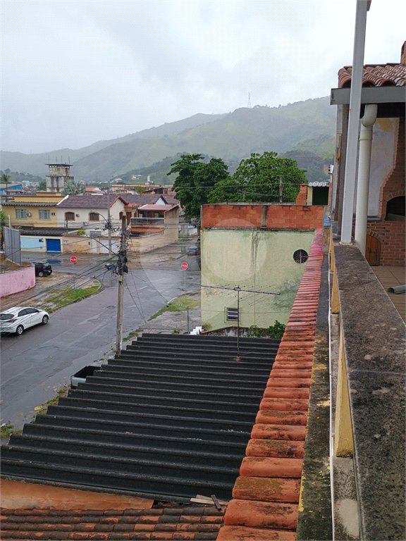 Casa à venda com 5 quartos, sendo 1 suíte, em Bangu, Rio de Janeiro, RJ