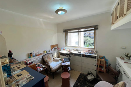 Apartamento à venda com 3 quartos, sendo 2 suítes,  em Jardim Paulista, São Paulo, SP