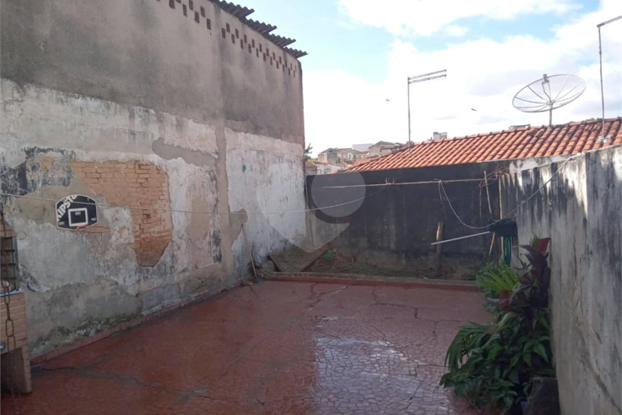 Sobrado à venda com 2 quartos em Vila Nivi, São Paulo, SP