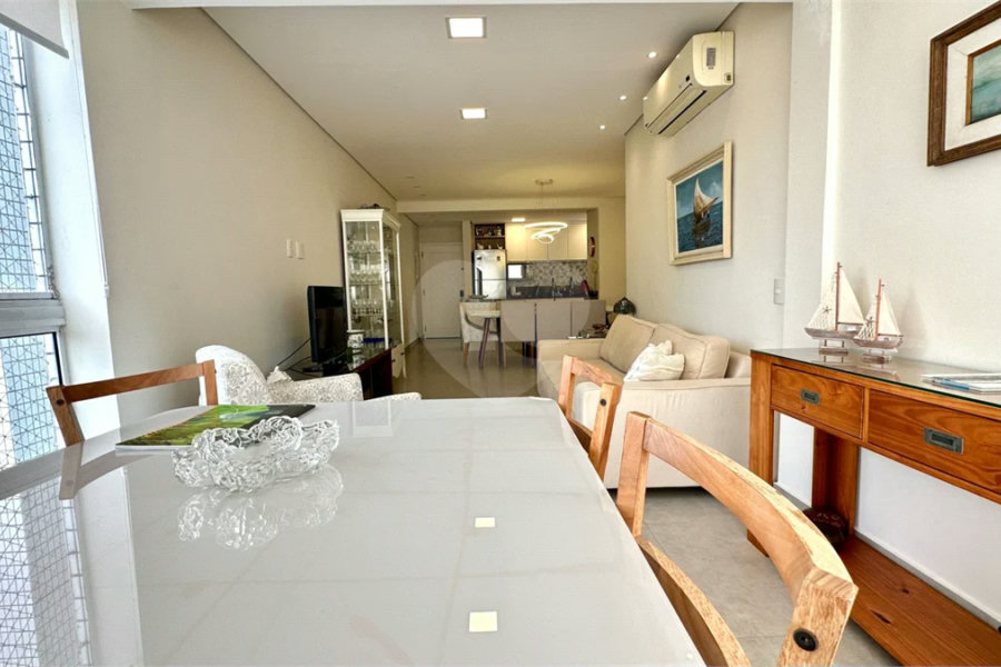 Apartamento à venda com 3 quartos, sendo 2 suítes, em Riviera de São Lourenço, Bertioga, SP
