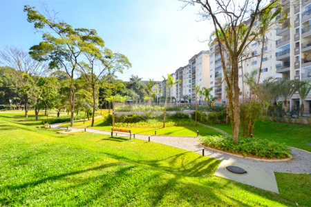 Apartamento à venda com 3 quartos, sendo 1 suíte, em Alto da Boa Vista, São Paulo, SP