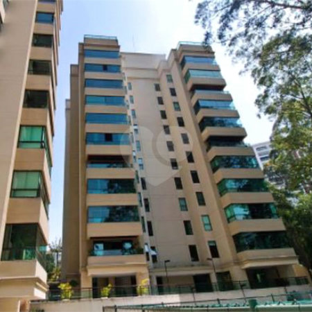 Apartamento à venda com 4 quartos, sendo 2 suítes, em Morumbi, São Paulo, SP